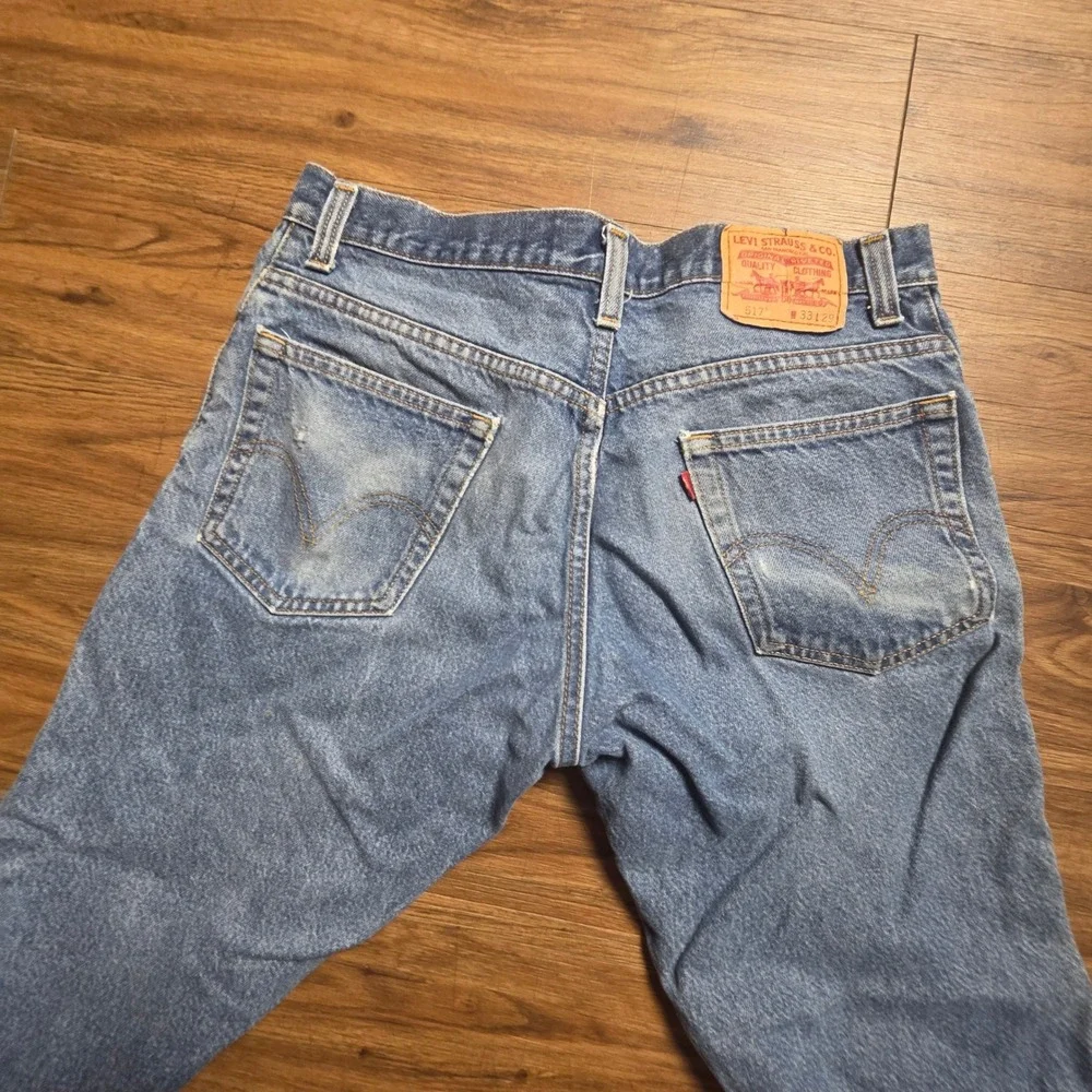Levi's 517 Bootcut Jeans 33x29 Distressed Medium Wash Denim Streetwear Thrashed